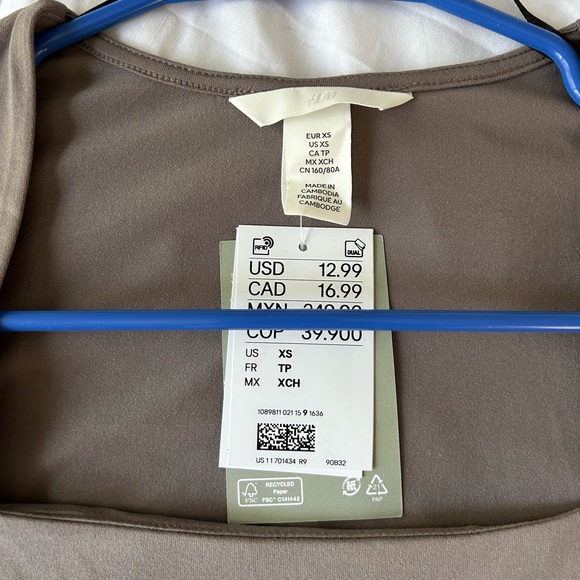 H&M Women’s longsleeve - Picture 2 of 2